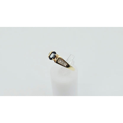 10K Yellow Gold Oval Sapphire & Round Cut Diamond Ring