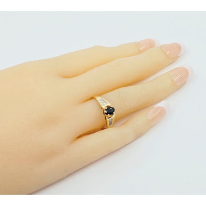 10K Yellow Gold Oval Sapphire & Round Cut Diamond Ring