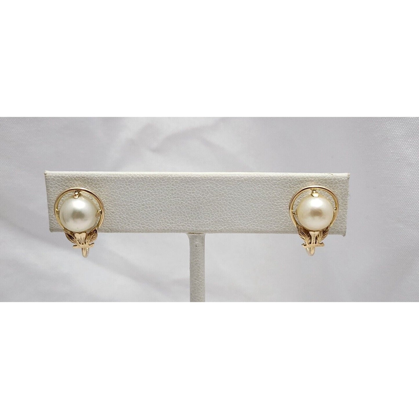 14K Yellow Gold Hinged Screw Back Non-Pierced Round Pearl Earrings