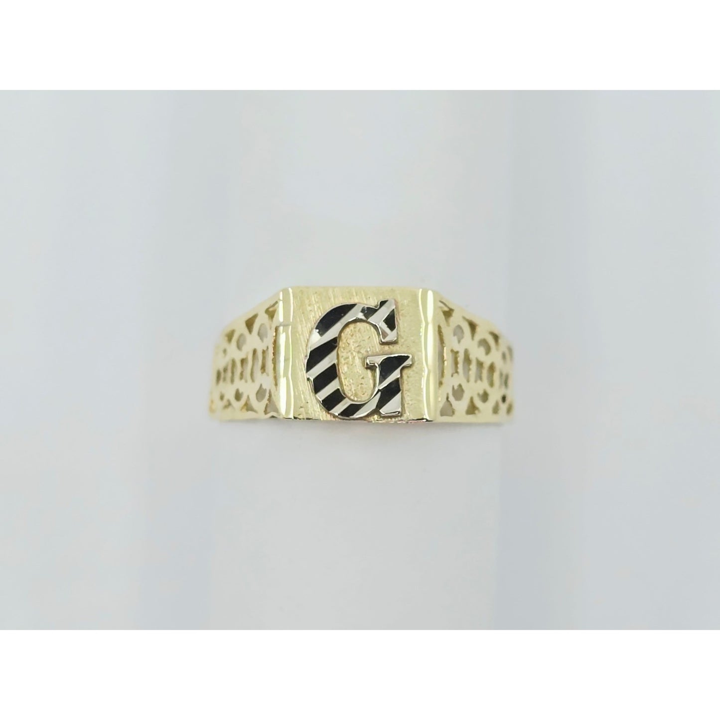 10K Two Tone Gold Initial Letter " G " Ring