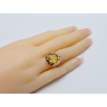 18K Yellow Gold Emerald Cut Yellow Sapphire Ring