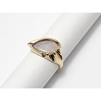 10K Yellow Gold Teardrop Opal Ring