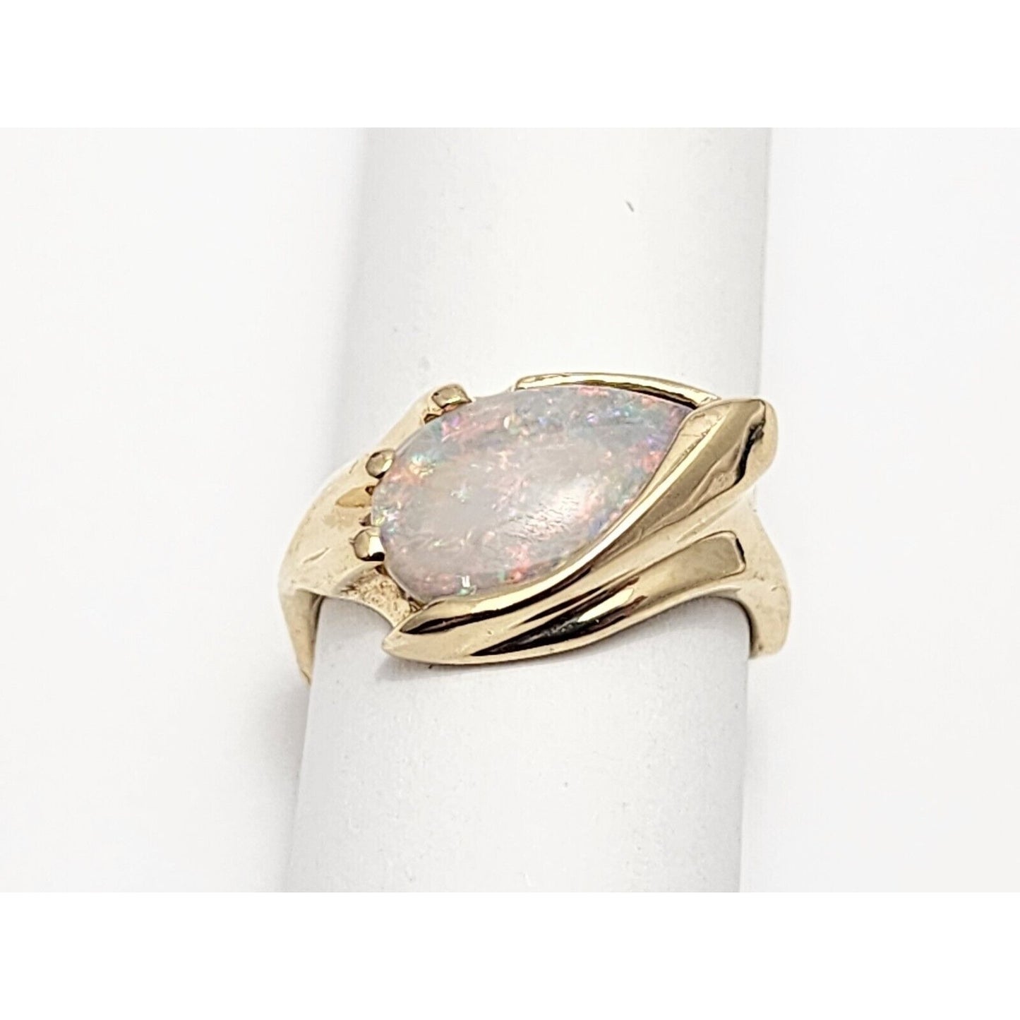 10K Yellow Gold Teardrop Opal Ring