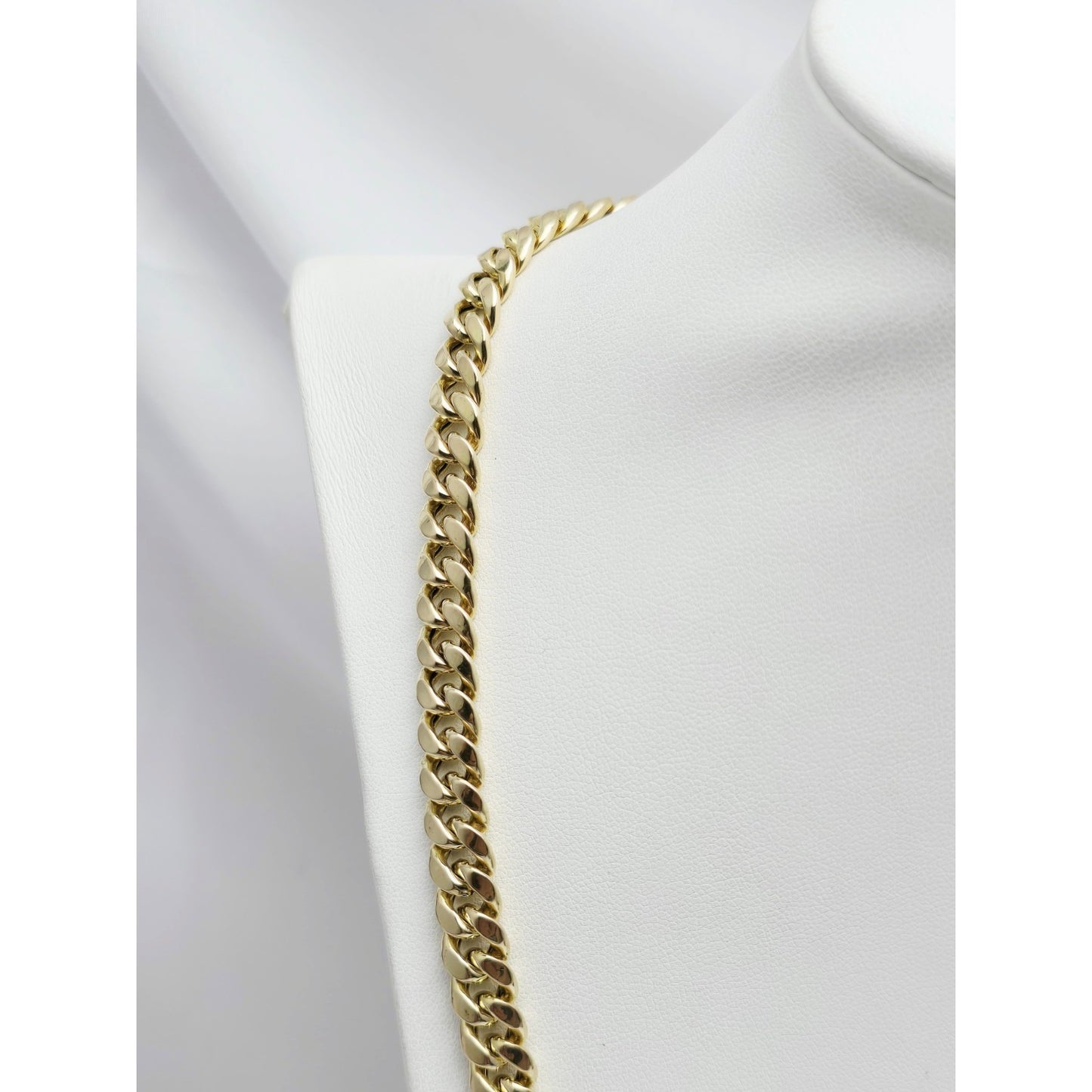 10K Yellow Gold Cuban Link Chain Necklace