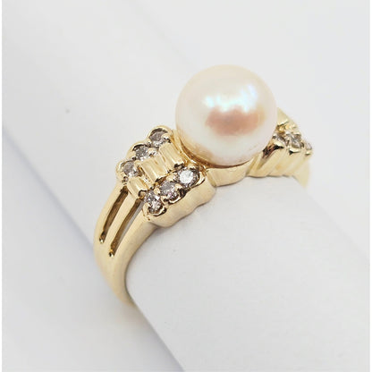 14K Yellow Gold Pearl & Diamond Ring