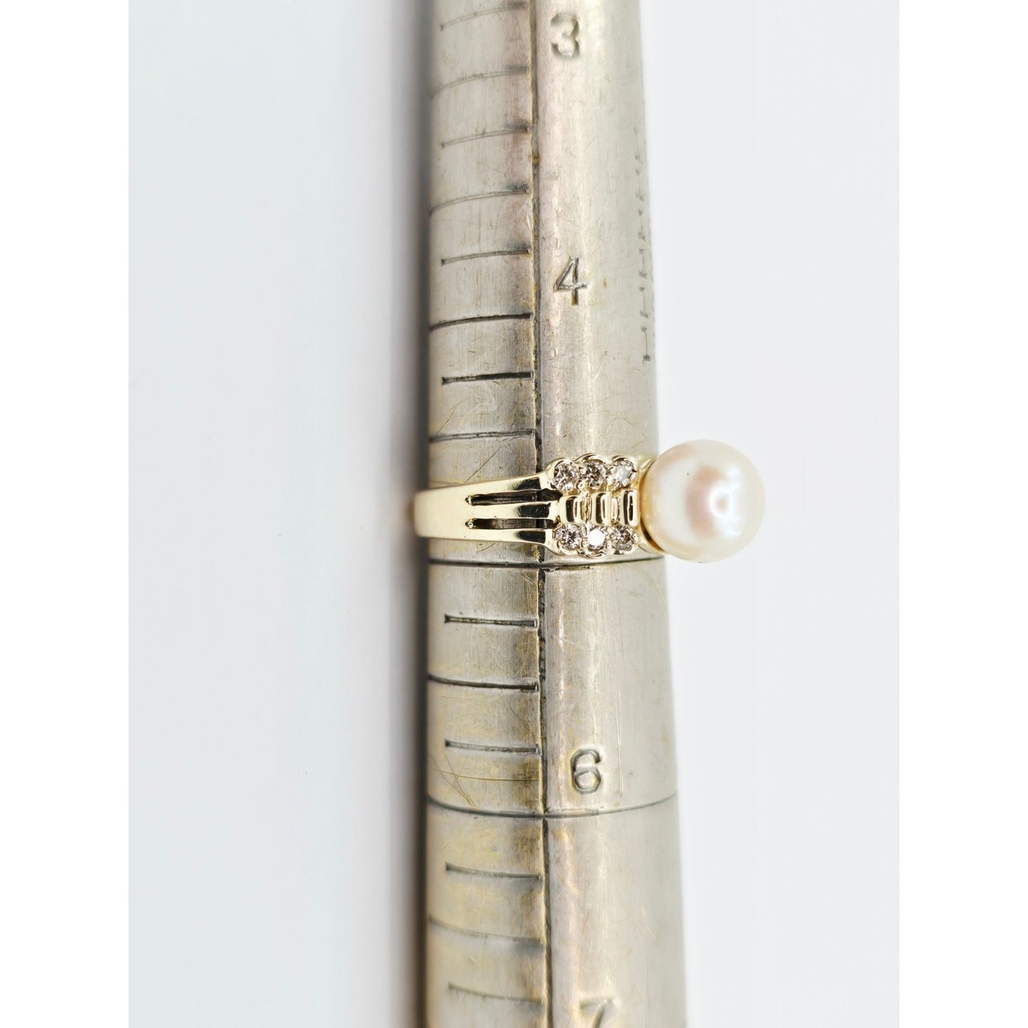 14K Yellow Gold Pearl & Diamond Ring