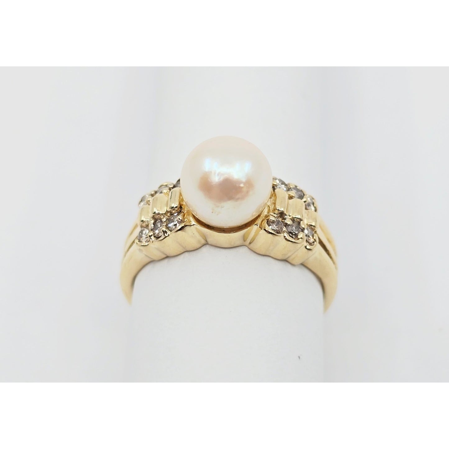 14K Yellow Gold Pearl & Diamond Ring