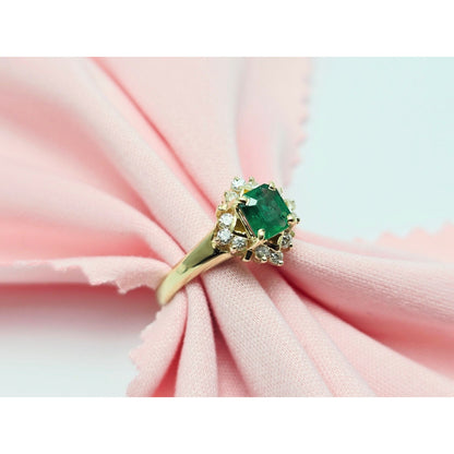 14K Yellow Gold Emerald & Diamond Ring