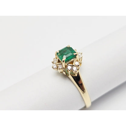 14K Yellow Gold Emerald & Diamond Ring