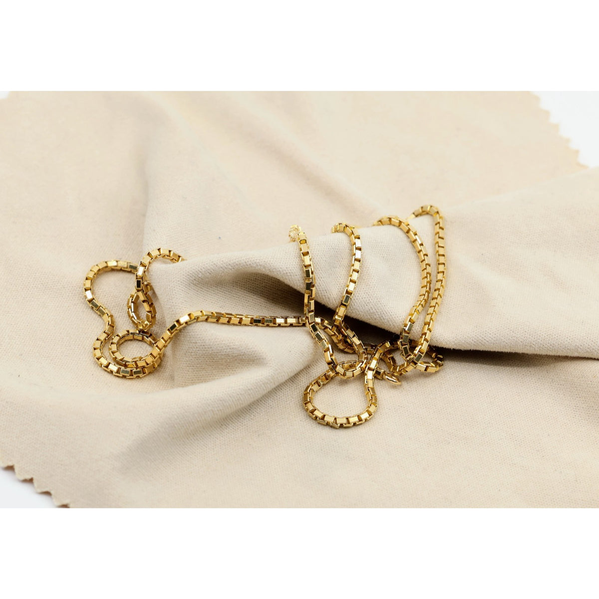 14K Yellow Gold Box Link Chain Necklace
