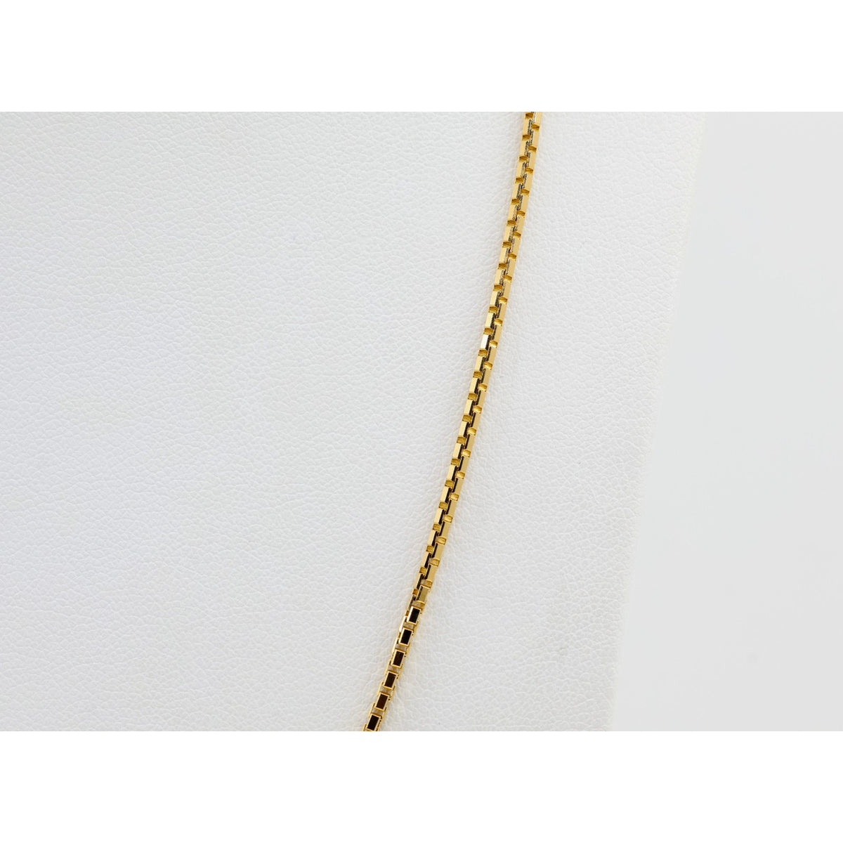 14K Yellow Gold Box Link Chain Necklace