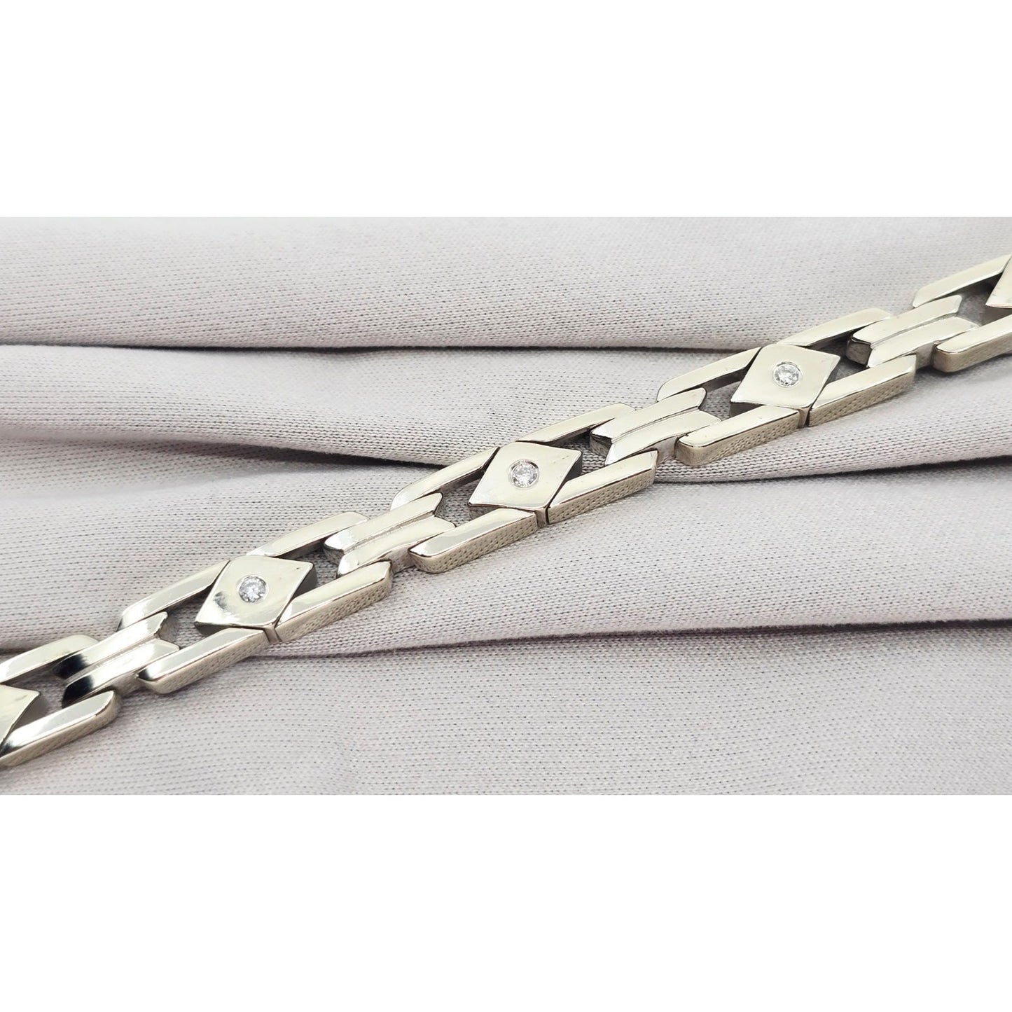 14K White Gold Diamond Custom Link Bracelet
