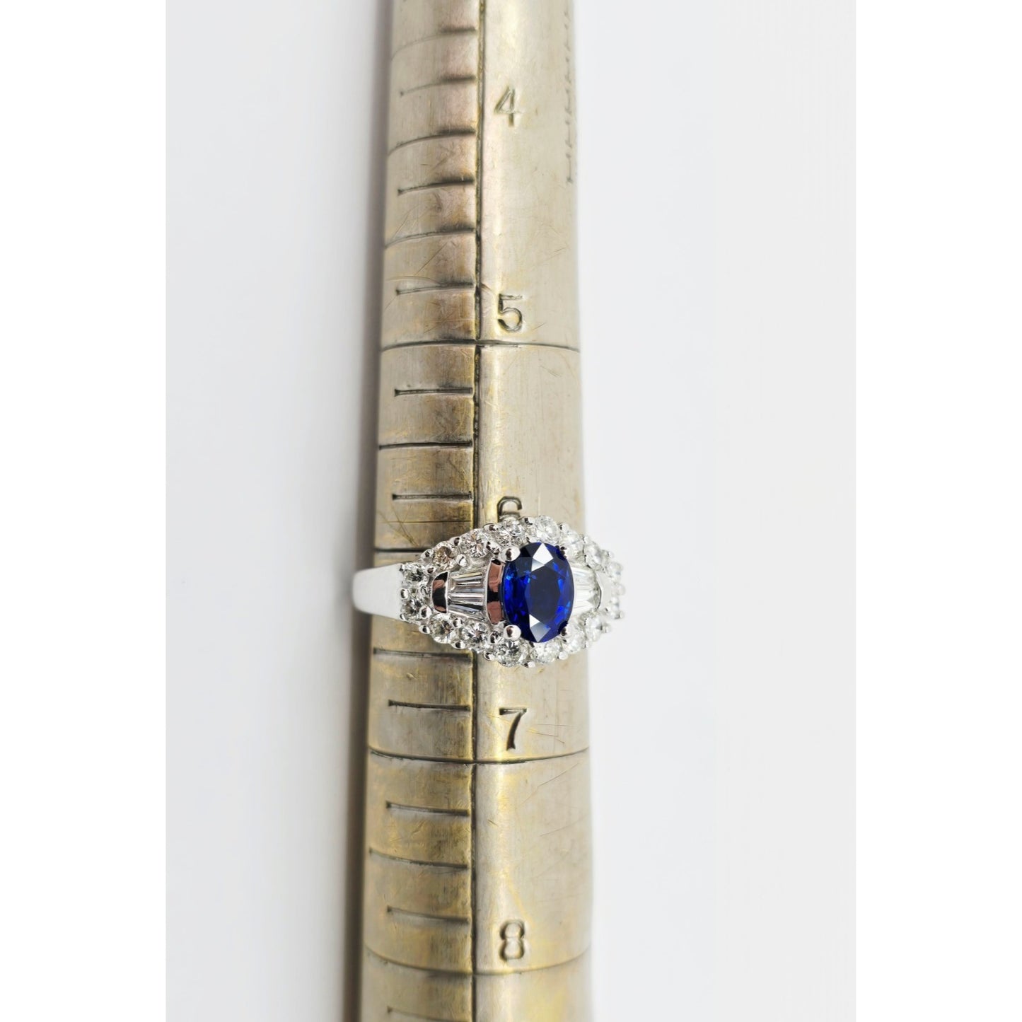 18K White Gold Sapphire & Diamond Ring