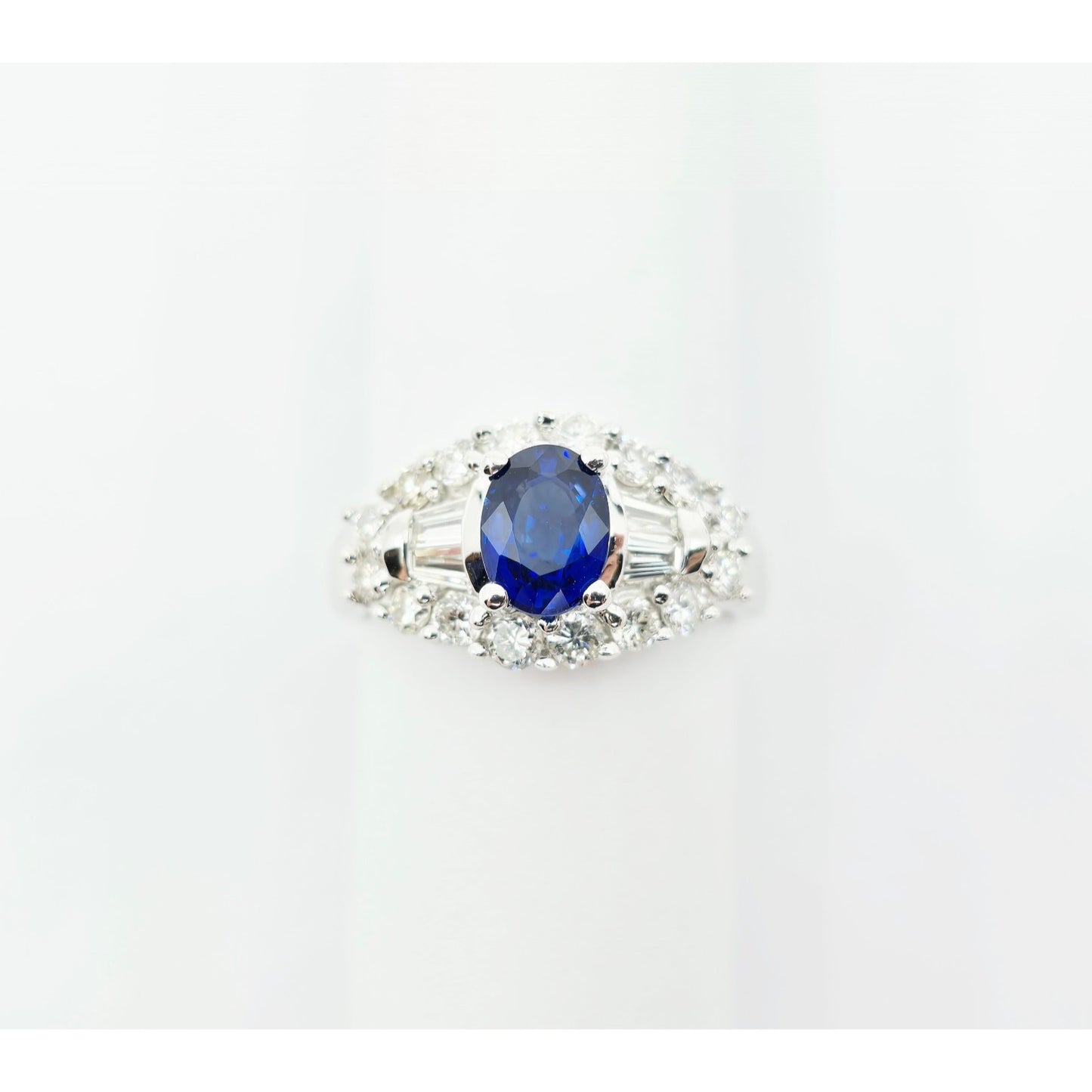 18K White Gold Sapphire & Diamond Ring