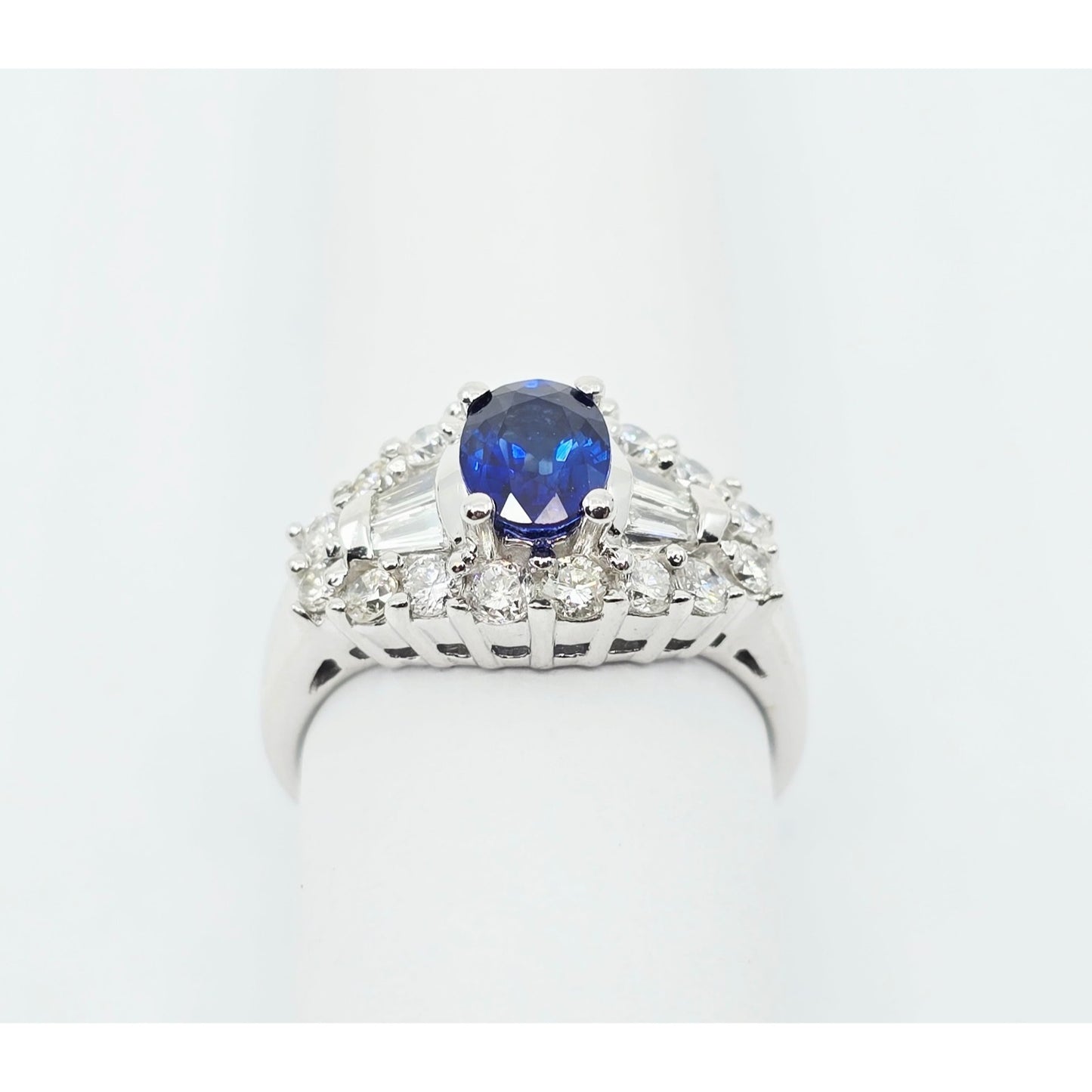 18K White Gold Sapphire & Diamond Ring