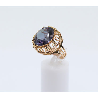 Large 18K Yellow Gold Purple Colored Stone Filigree Ring
