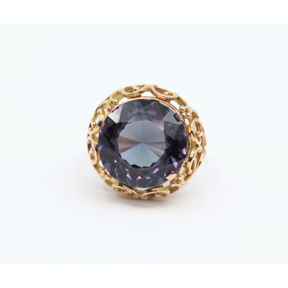 Large 18K Yellow Gold Purple Colored Stone Filigree Ring