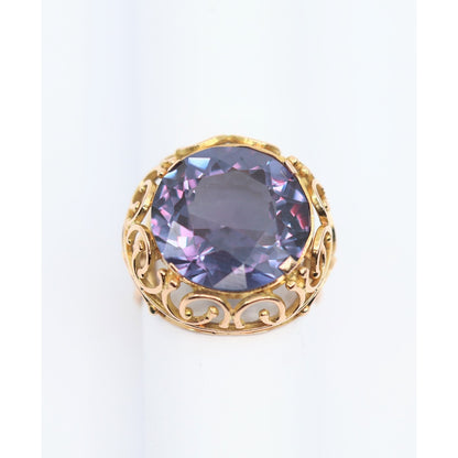 Large 18K Yellow Gold Purple Colored Stone Filigree Ring