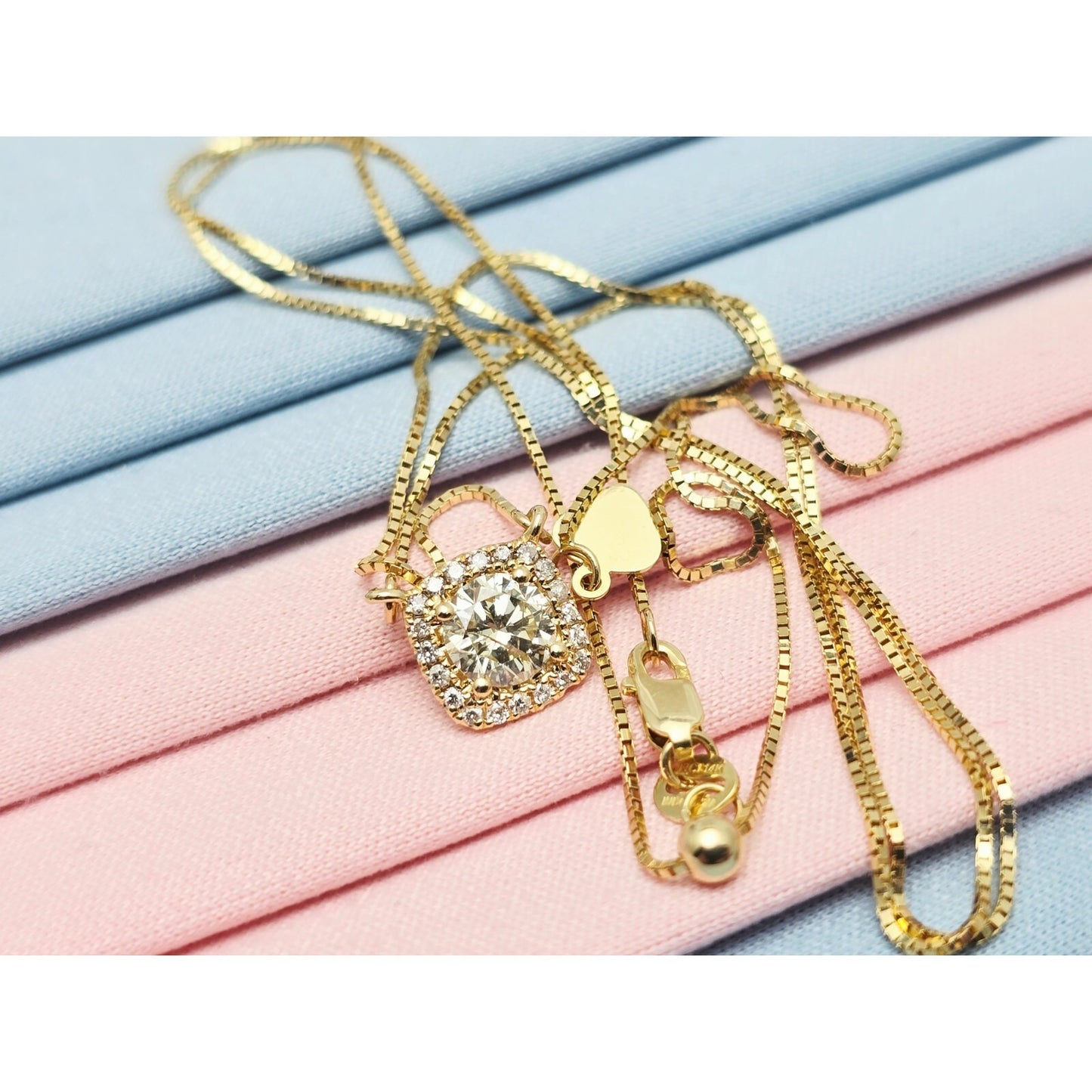 14K Yellow Gold Round Diamond Resizable Box Link Chain Necklace