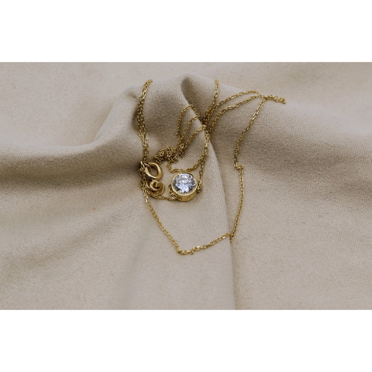14K Yellow Gold Round Cut Solitaire Bezel Set CZ Pendant Chain Necklace
