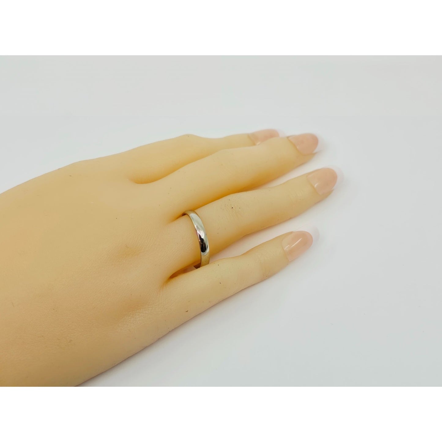 10K White Gold Polished Wedding Band Ring