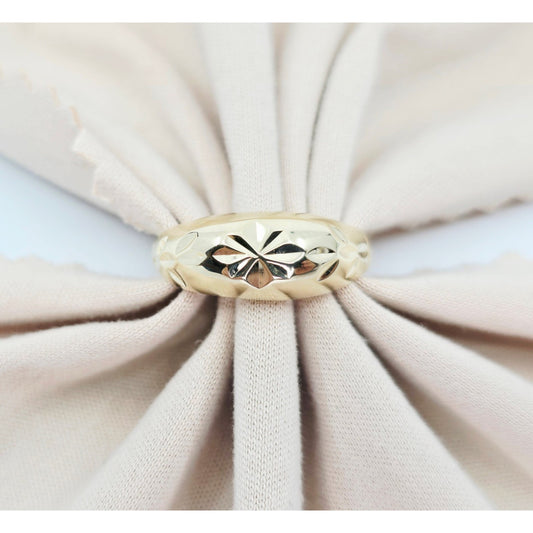 14K Yellow Gold Diamond Cut Ring