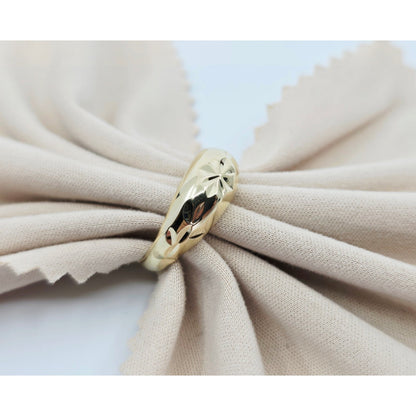 14K Yellow Gold Diamond Cut Ring