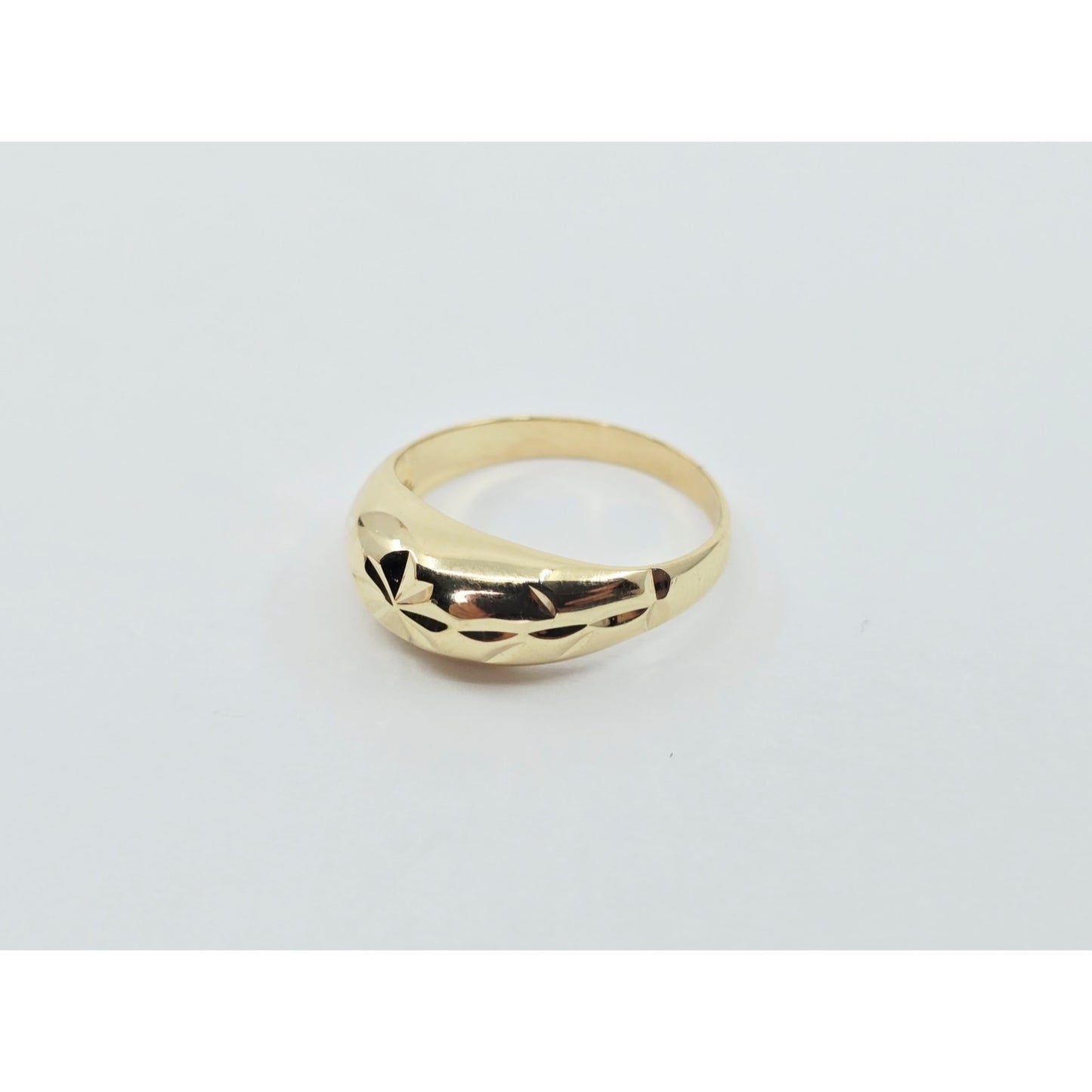 14K Yellow Gold Diamond Cut Ring