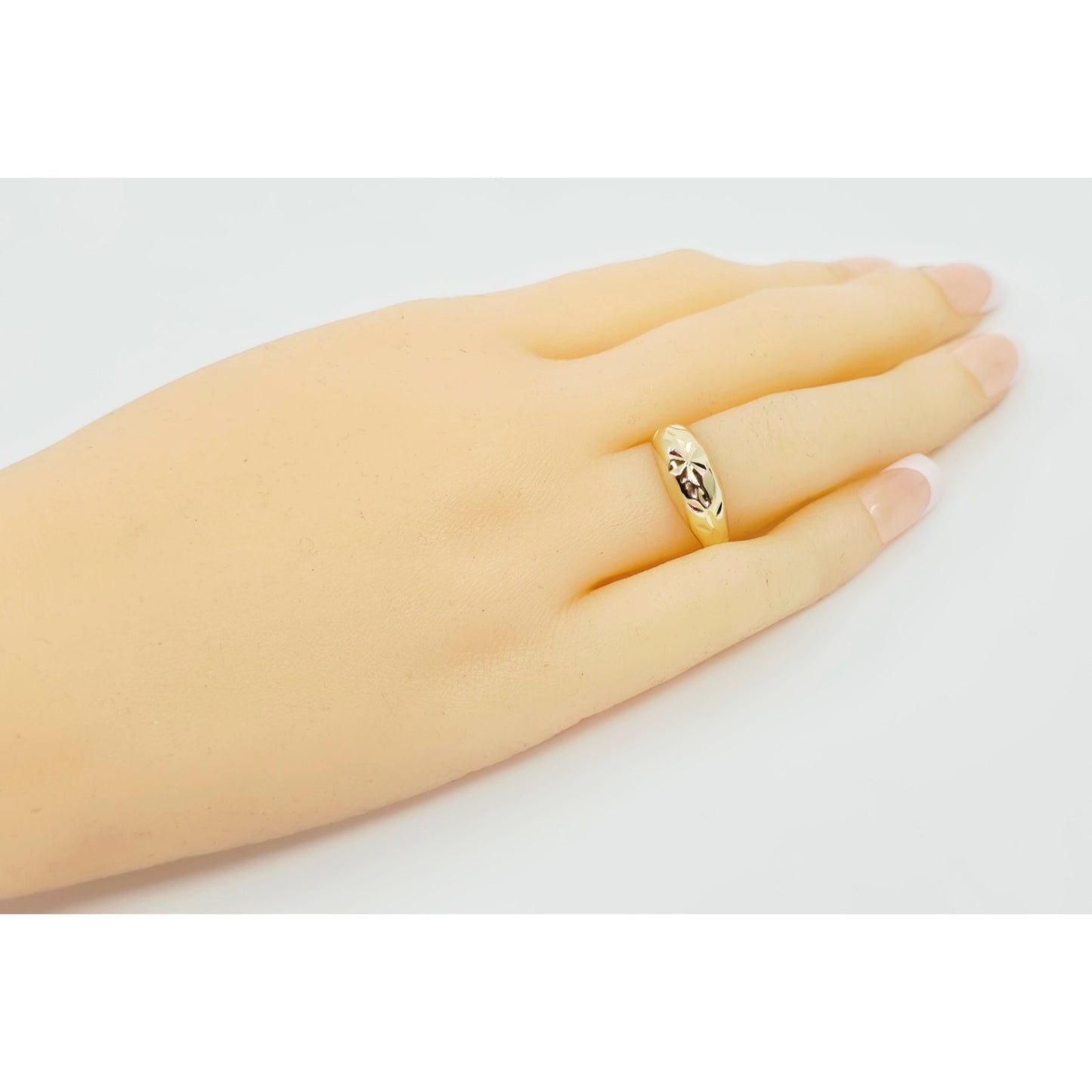 14K Yellow Gold Diamond Cut Ring