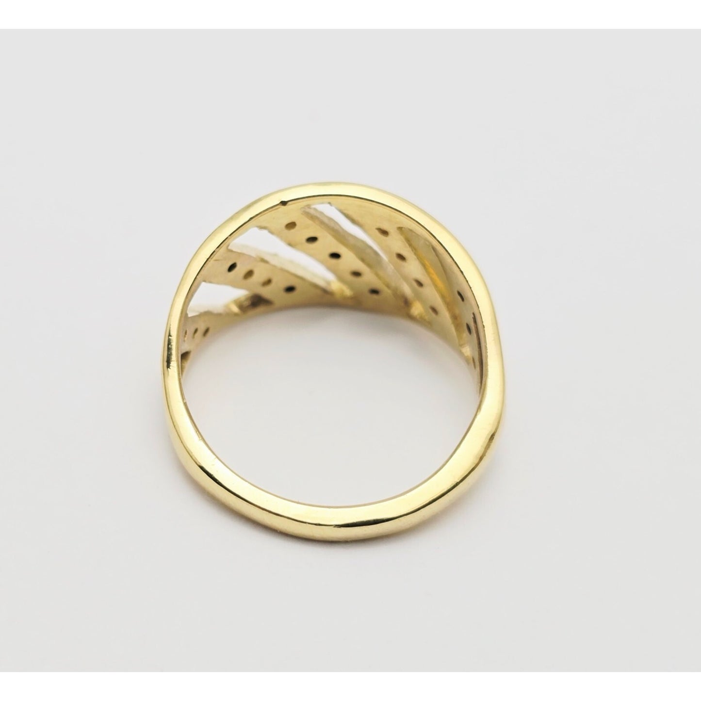 18K Yellow Gold Wavy Diamond Open Ring