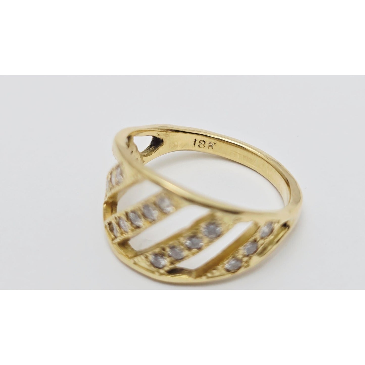 18K Yellow Gold Wavy Diamond Open Ring