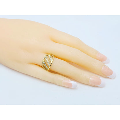18K Yellow Gold Wavy Diamond Open Ring