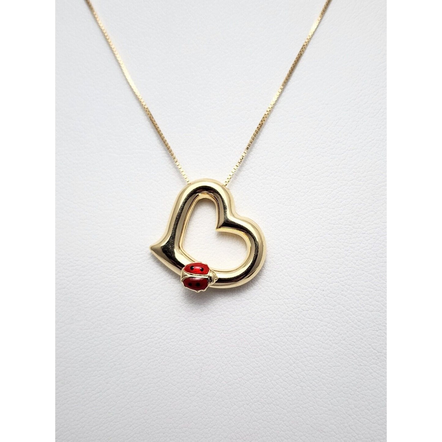 14K Yellow Gold Open Heart Ladybug Box Link Chain Necklace