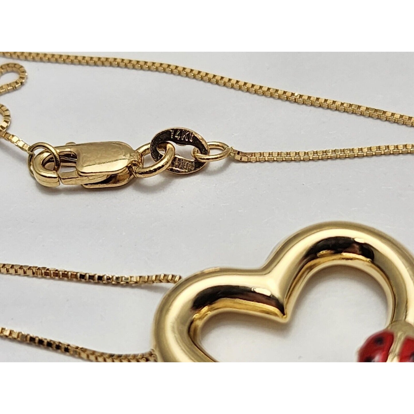 14K Yellow Gold Open Heart Ladybug Box Link Chain Necklace