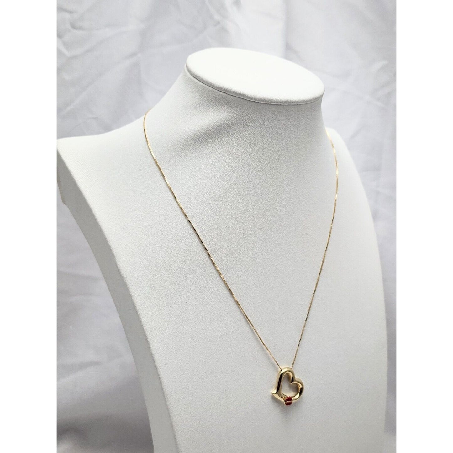 14K Yellow Gold Open Heart Ladybug Box Link Chain Necklace