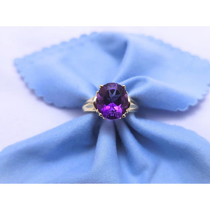 14K Yellow Gold Oval Cut Amethyst Ring