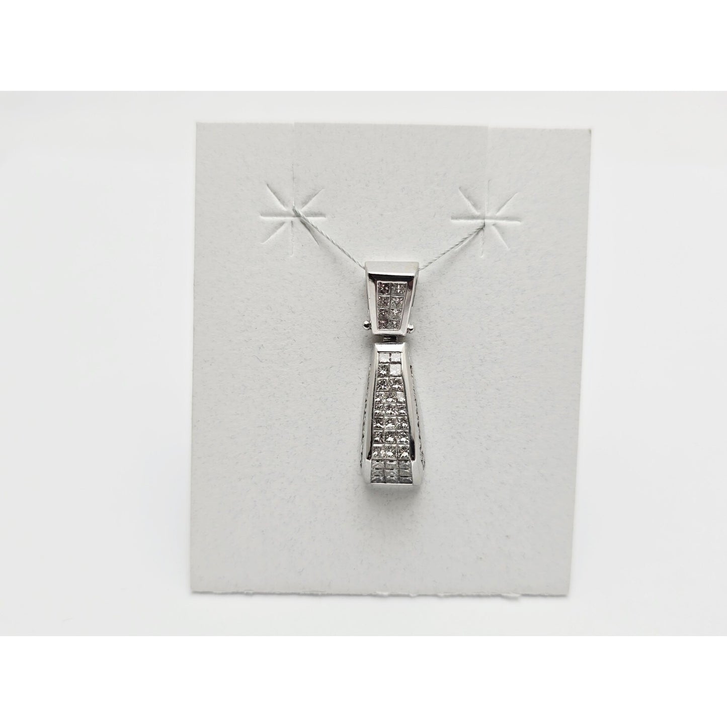 18K White Gold Princess Cut Invisible Setting Diamond Charm Pendant