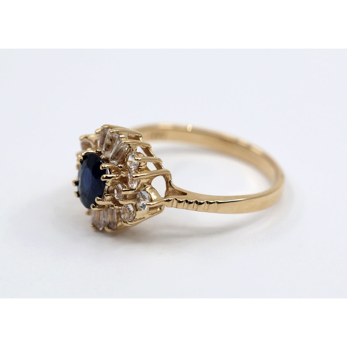 14K Yellow Gold Oval Sapphire & Diamond Ballerina Ring