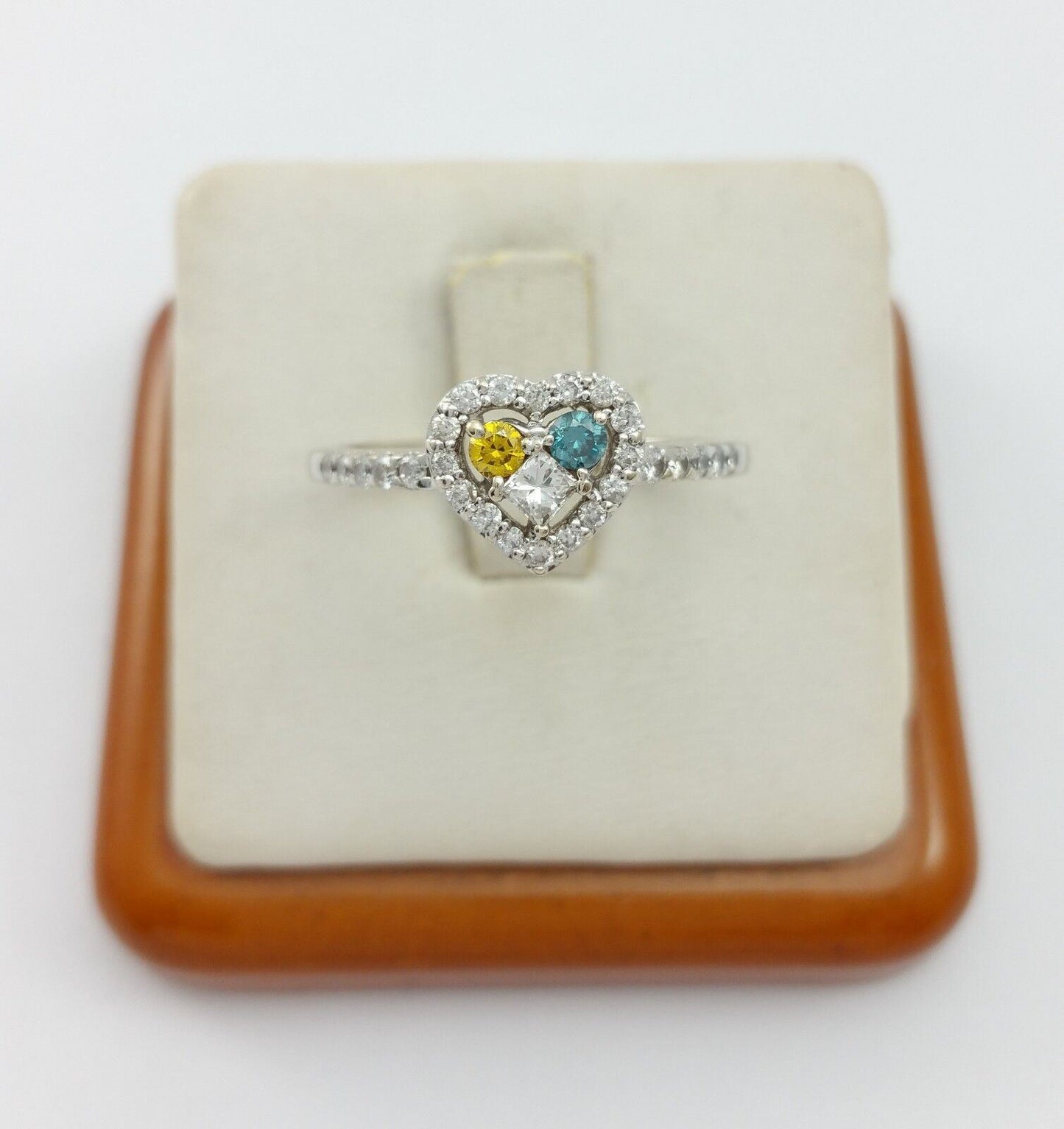 18K White Gold Designer Ring With Colored Diamonds