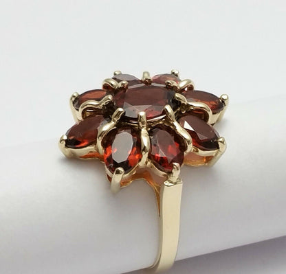 10K Solid Yellow Gold Flower Garnet Ring