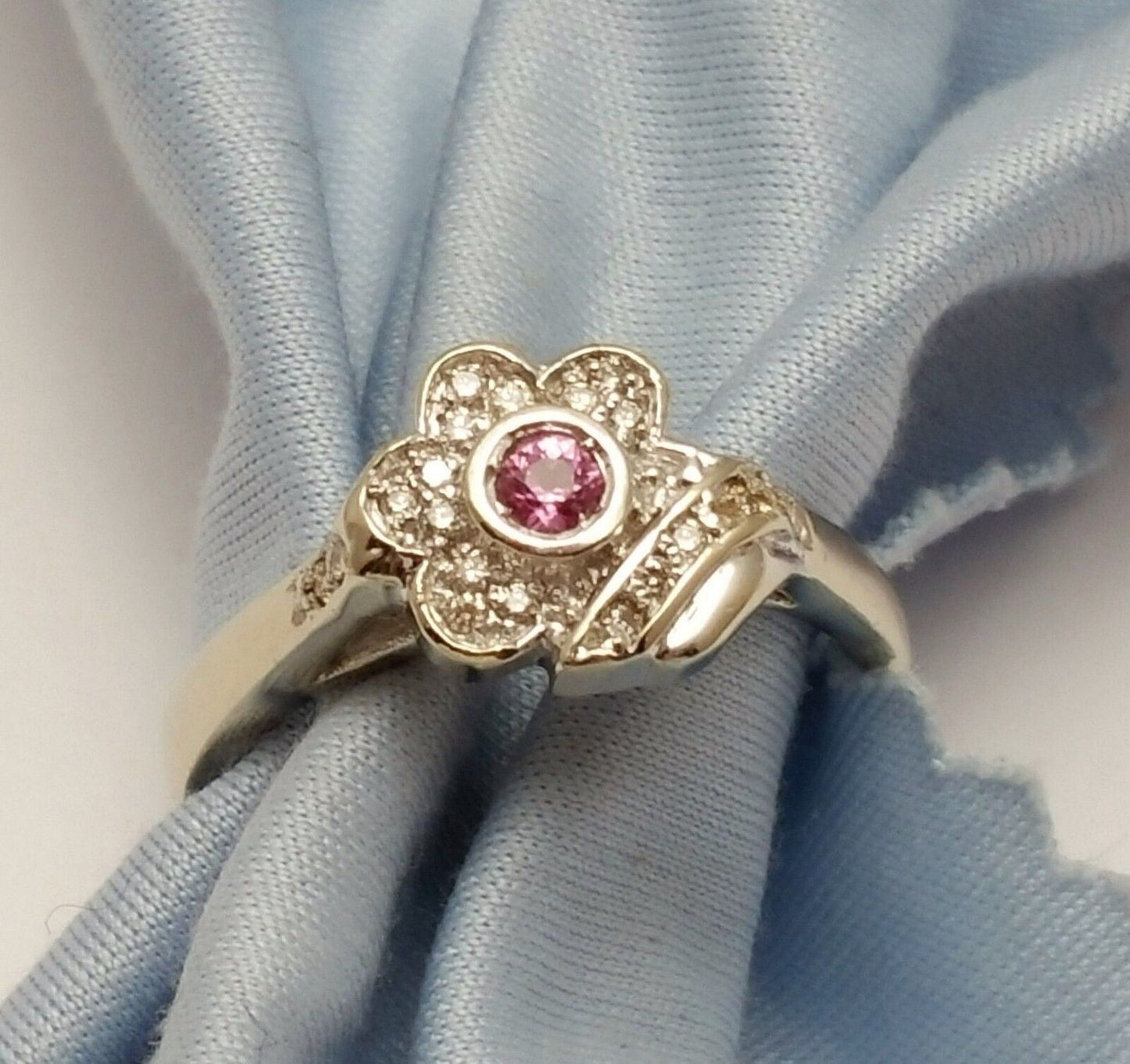 14K White Gold Ring with Tourmaline & Diamonds