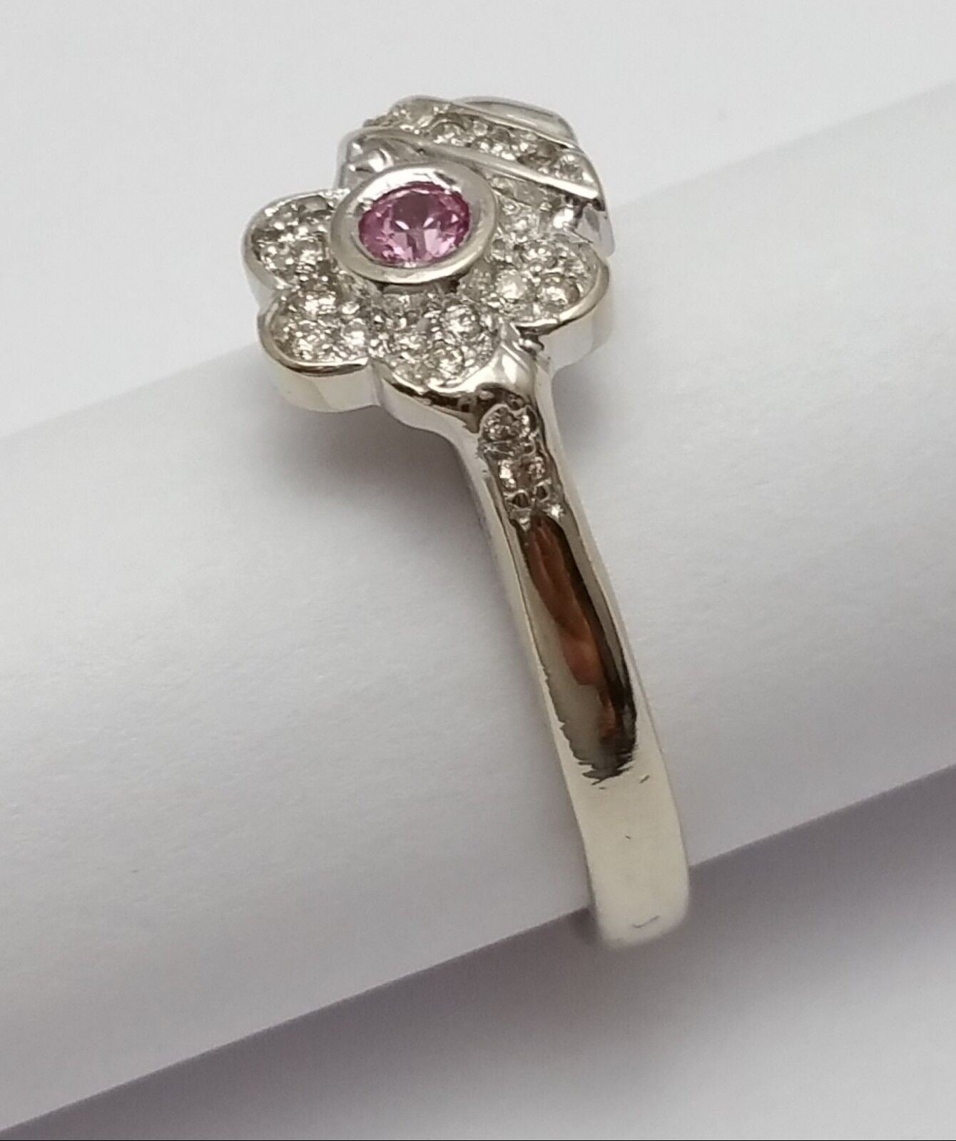 14K White Gold Ring with Tourmaline & Diamonds