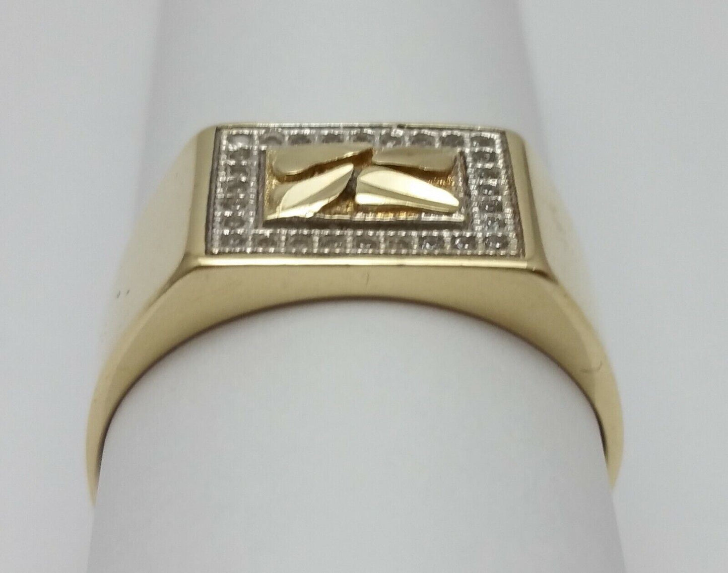 10K Solid Yellow Gold Cubic Zirconia Ring