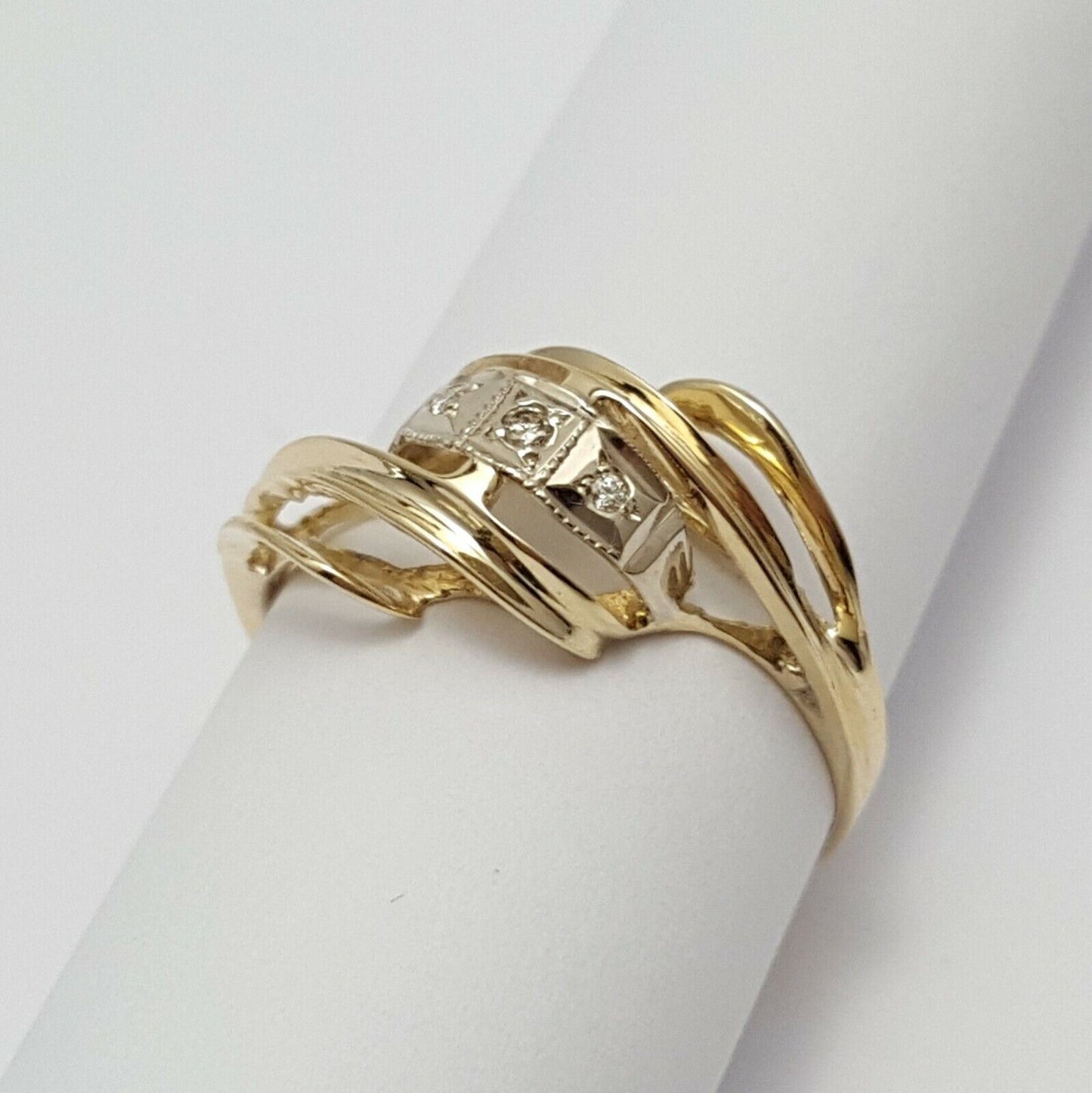 14K Solid Yellow Gold Designer Ring With Diamonds