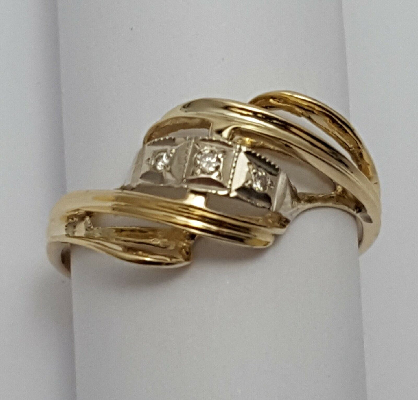 14K Solid Yellow Gold Designer Ring With Diamonds