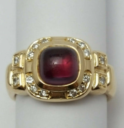 14K Solid Yellow Gold Ladies Cabochon Amethyst & Diamond Ring