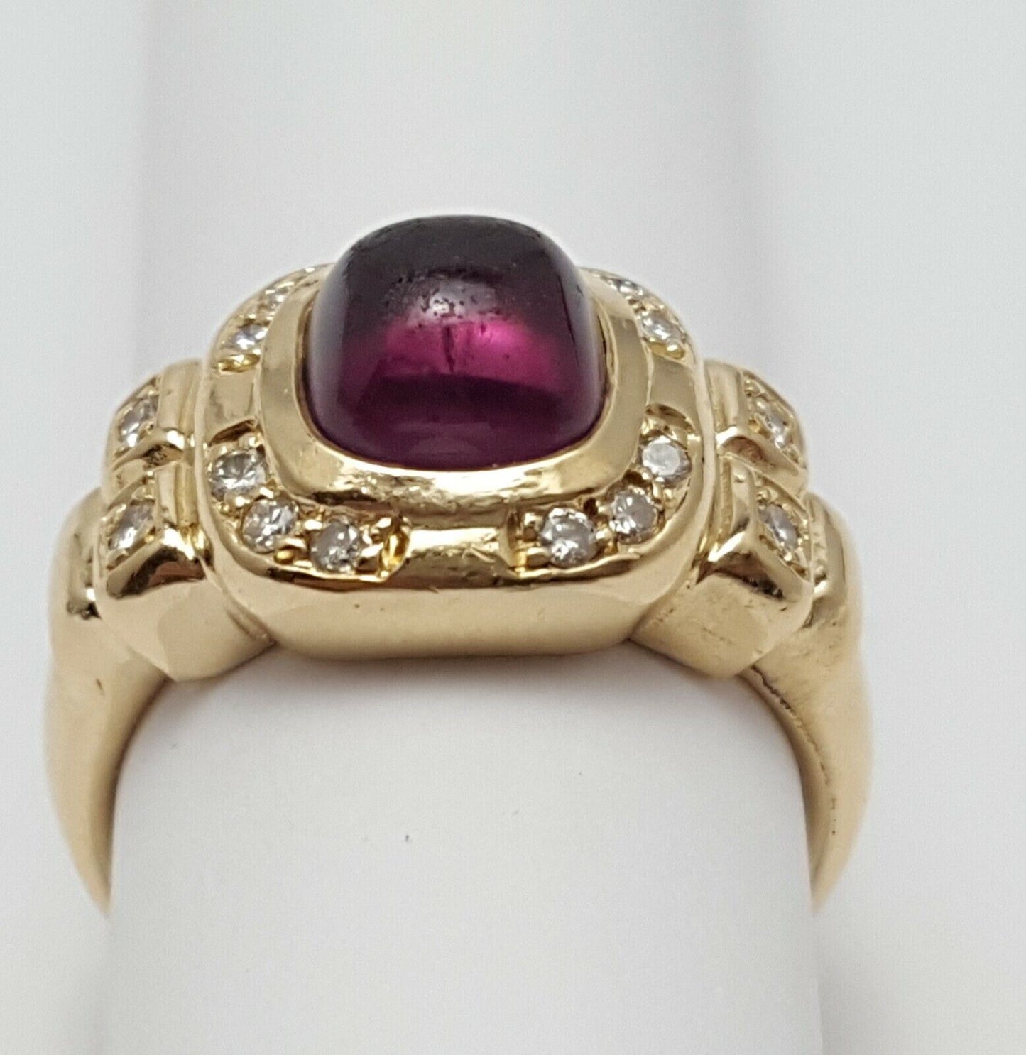 14K Solid Yellow Gold Ladies Cabochon Amethyst & Diamond Ring