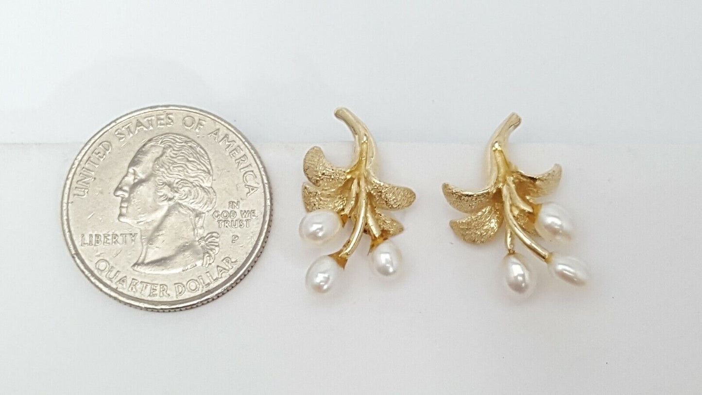 14K Yellow Gold Designer Hinged Screw Back Non-Pierced Pearl Earrings