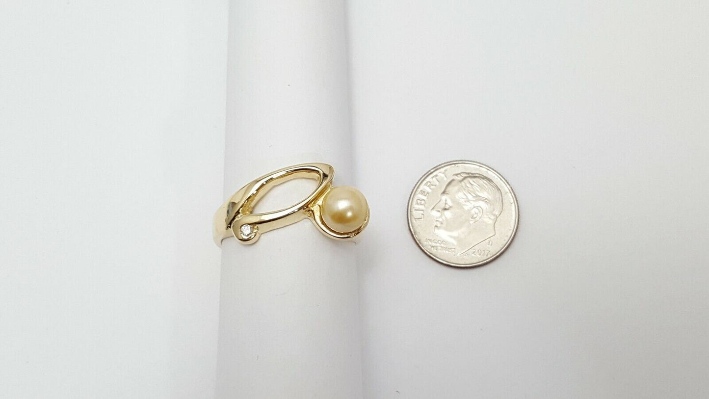 14K Solid Yellow Gold Designer Diamond & Pearl Ring