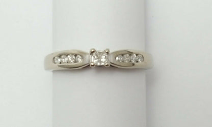 10K Solid White Gold Designer Diamond Ring